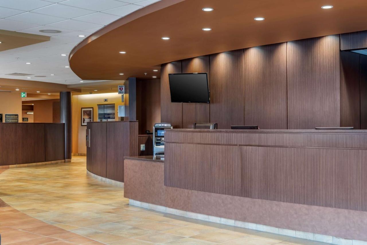 Best Western Plus, Bathurst Hotel & Suites Buitenkant foto