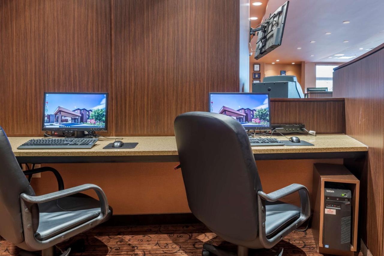 Best Western Plus, Bathurst Hotel & Suites Buitenkant foto