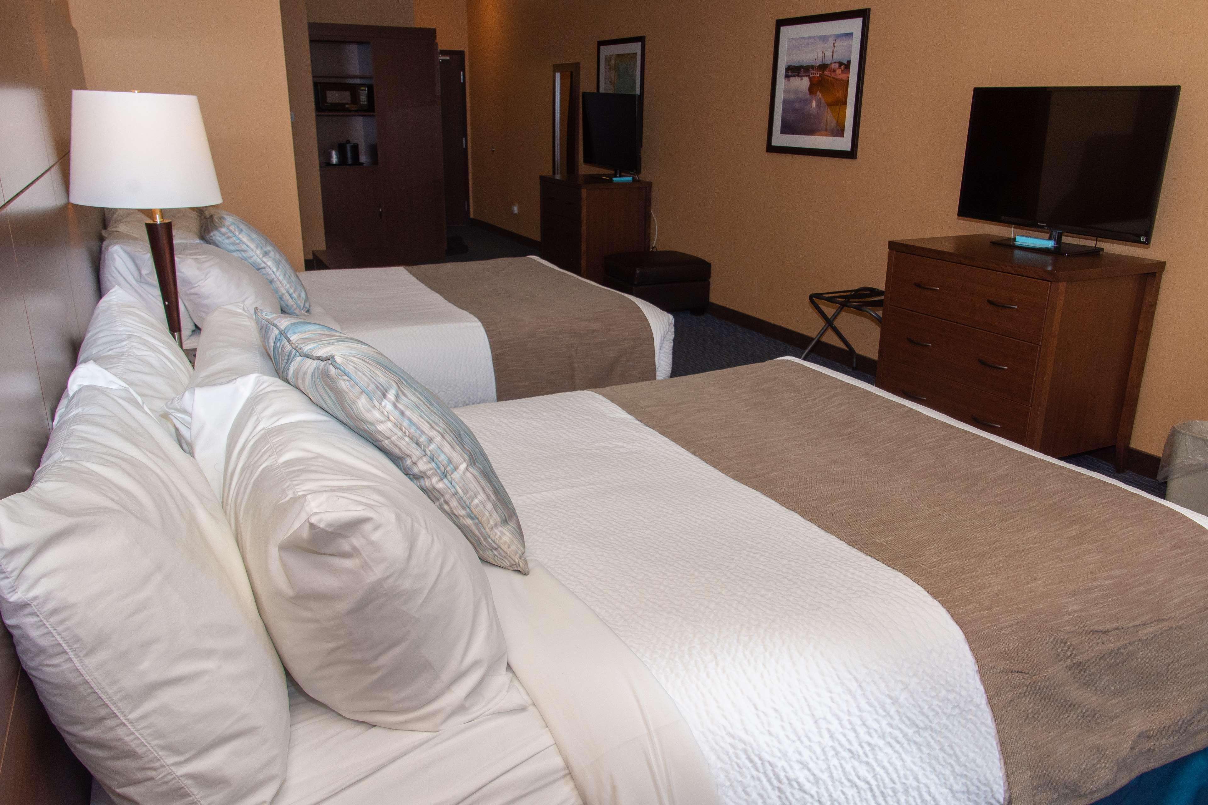 Best Western Plus, Bathurst Hotel & Suites Buitenkant foto