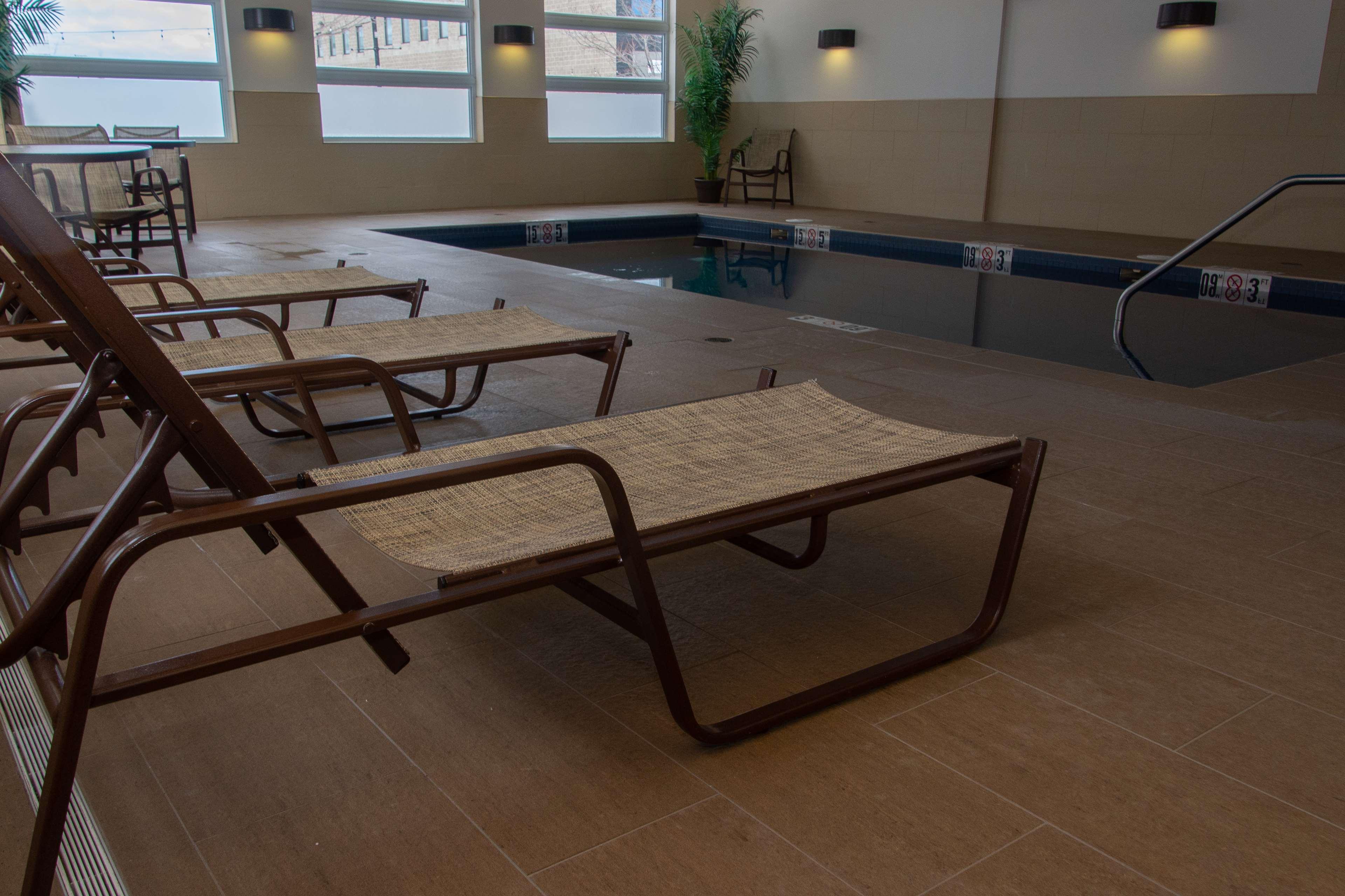 Best Western Plus, Bathurst Hotel & Suites Buitenkant foto