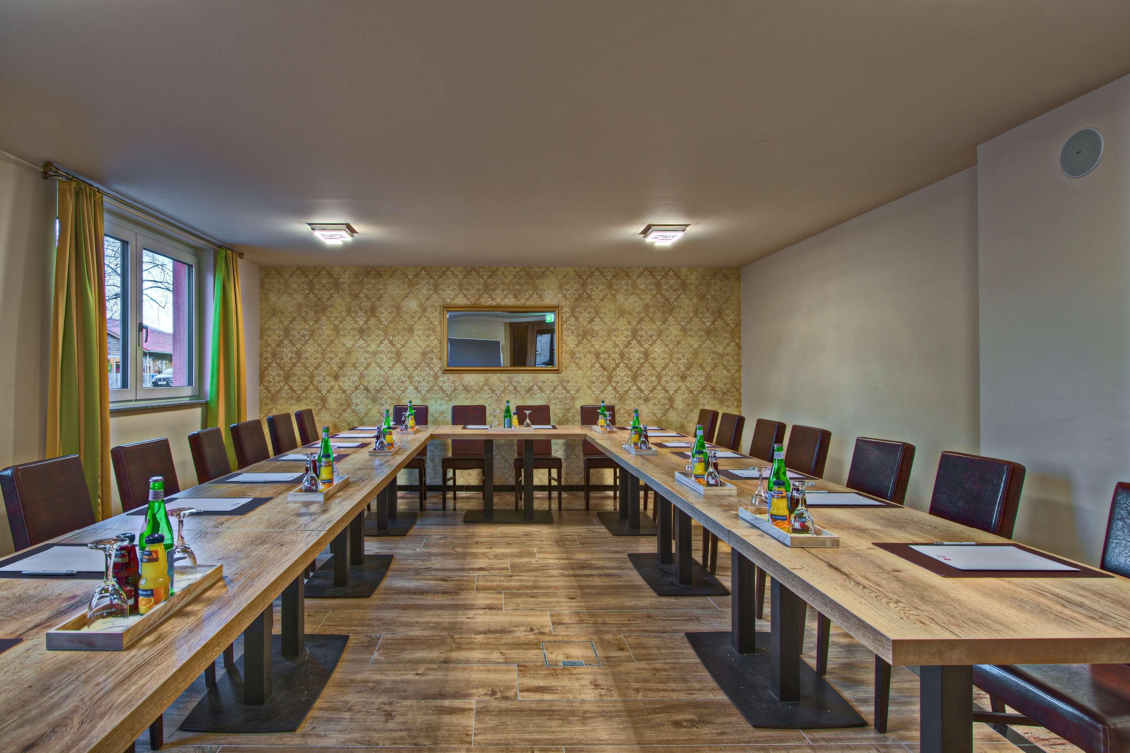 Best Western Plus, Bathurst Hotel & Suites Buitenkant foto
